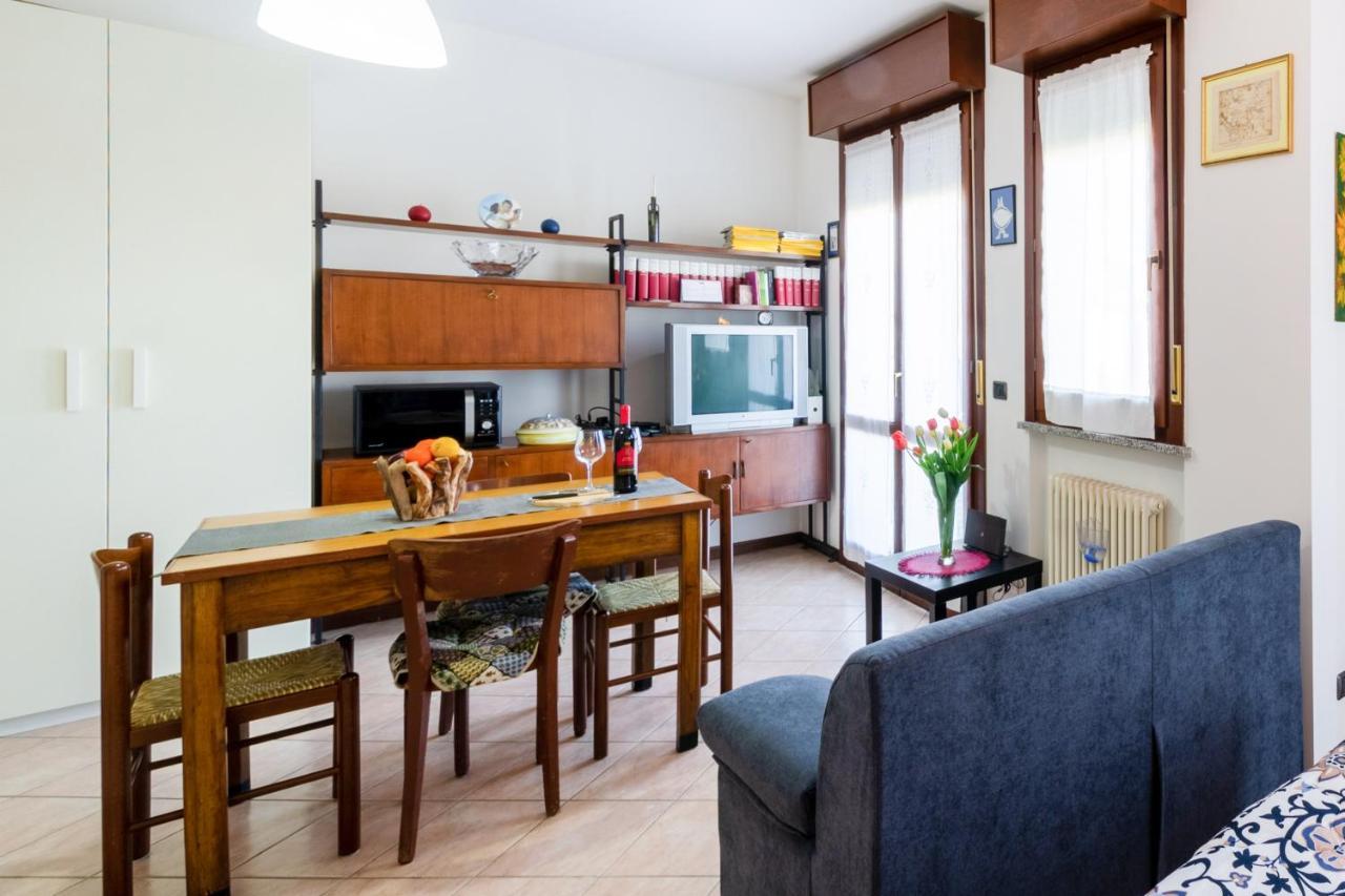 Ferienwohnung Parma Fiere Studio Con Parcheggio E Balcone Exterior foto